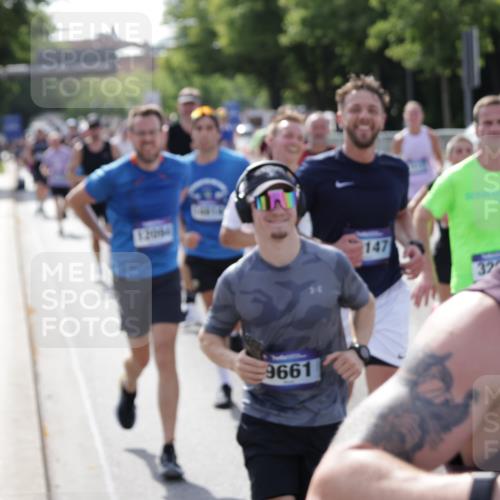 29.06.2025 - hella hamburg halbmarathon Jannik Wohlers http://msf.ph/oto/8241019 29.06.2025 09:54:30 Lombardsbrücke 2222, 2367, 2592, 2596, 2816, 2955, 3208, 3209, 4832, 5399, 5447, 5705, 6290, 6389, 6723, 6923, 6978, 6991, 7335, 7908, 8117, 8482, 8487, 8657, 8981, 9038, 9051, 9093, 9476, 9661, 9710, 11125, 11333, 11518, 11519, 11688, 12094, 12269, 12657, 12670, 13147, 13666, 13698, 13726, 13919, 14361, 14814, 15350, 15478, 15479, 15512, 15684, 15871, 16062, 16110, 16127, 16403, 16907, 17544, 17674, 18118, 18190, 18370, 18801, 18915, 18923 meine-sportfotos.de
