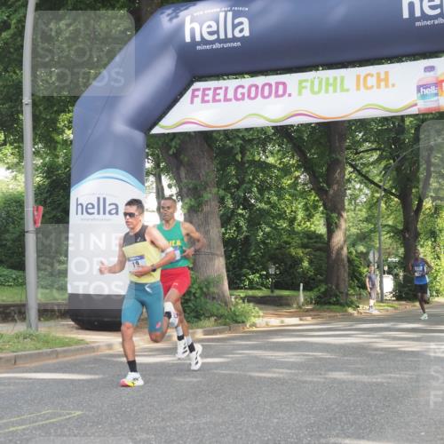 29.06.2025 - hella hamburg halbmarathon KatJ http://msf.ph/oto/8241083 29.06.2025 09:57:49 Zwischen KM18-KM19 17, 19 meine-sportfotos.de
