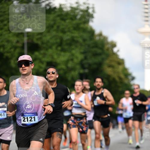 29.06.2025 - hella hamburg halbmarathon Dr. Thomas Lammeyer http://msf.ph/oto/8241102 29.06.2025 09:50:57 Kennedybrücke 1217, 2121, 2196, 2404, 2774, 3783, 4246, 4602, 5961, 6915, 8366, 8395, 9171 meine-sportfotos.de
