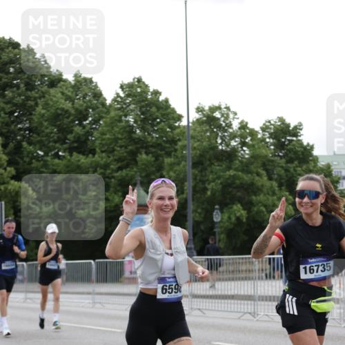 29.06.2025 - hella hamburg halbmarathon Jannik Wohlers http://msf.ph/oto/8241134 29.06.2025 10:29:44 Lombardsbrücke 1097, 1547, 3443, 3573, 3613, 5063, 5322, 6598, 6616, 6626, 8792, 8941, 10162, 12504, 12537, 12710, 13418, 14304, 16182, 16601, 16604, 16735, 16769, 17529, 18046, 18503, 18671 meine-sportfotos.de