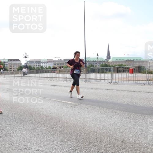 29.06.2025 - hella hamburg halbmarathon Lena Gebhardt http://msf.ph/oto/8241150 29.06.2025 10:09:46 Lombardsbrücke 1052, 1456, 1483, 1513, 1823, 4592, 4859, 5806, 5885, 7058, 7187, 8090, 8685, 9150, 9297, 9306, 9674, 9781, 9988, 12255, 12509, 12567, 12862, 13739, 15697, 16191, 16455, 16688, 16918, 17630, 17899, 18076, 18440, 18707, 18726, 18727, 19166, 19242 meine-sportfotos.de