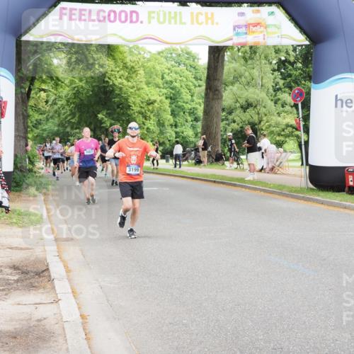 29.06.2025 - hella hamburg halbmarathon MichiJ http://msf.ph/oto/8241160 29.06.2025 10:50:32 Zwischen KM18-KM19 1316, 3199, 12475, 12646, 16688, 17437, 18324 meine-sportfotos.de