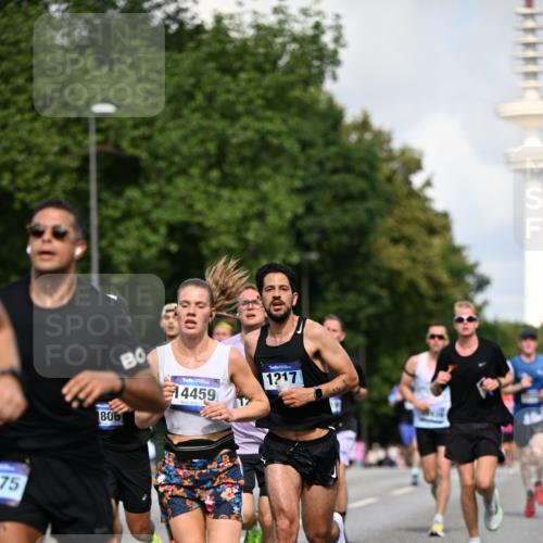 29.06.2025 - hella hamburg halbmarathon Dr. Thomas Lammeyer http://msf.ph/oto/8241194 29.06.2025 09:50:58 Kennedybrücke 1217, 2121, 2196, 2404, 2774, 3783, 4246, 4602, 5961, 6915, 8366, 8395, 8901, 9171 meine-sportfotos.de