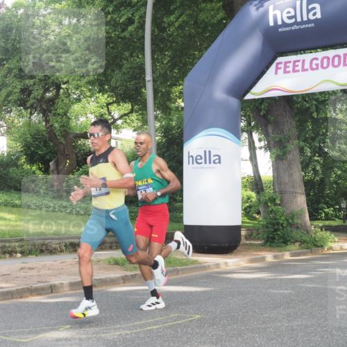 29.06.2025 - hella hamburg halbmarathon KatJ http://msf.ph/oto/8241199 29.06.2025 09:57:50 Zwischen KM18-KM19 17, 19 meine-sportfotos.de