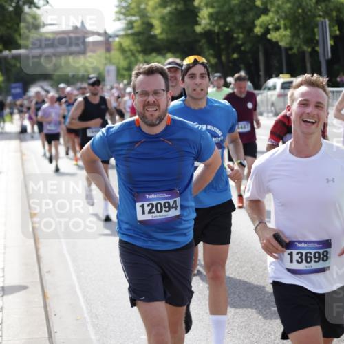 29.06.2025 - hella hamburg halbmarathon Jannik Wohlers http://msf.ph/oto/8241202 29.06.2025 09:54:31 Lombardsbrücke 2222, 2367, 2592, 2596, 2816, 2955, 3208, 3209, 4832, 5399, 5447, 5705, 6290, 6389, 6723, 6923, 6978, 6991, 7335, 7908, 8117, 8487, 8657, 8981, 9038, 9051, 9093, 9476, 9661, 9710, 11125, 11333, 11518, 11519, 11688, 12094, 12161, 12269, 12657, 12670, 13147, 13666, 13698, 13726, 13919, 14361, 14814, 15350, 15478, 15479, 15512, 15684, 15871, 16062, 16110, 16127, 16403, 16907, 17544, 17674, 18118, 18190, 18370, 18801, 18915, 18923 meine-sportfotos.de