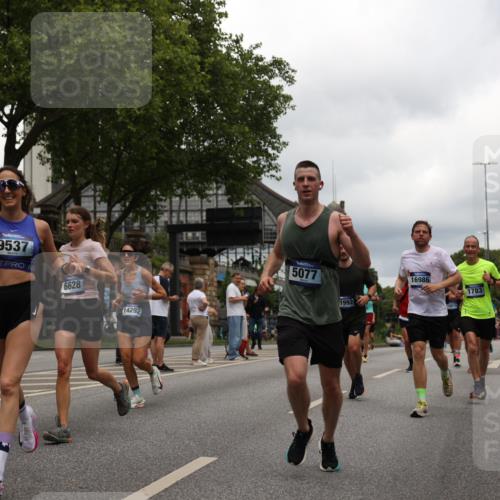 29.06.2025 - hella hamburg halbmarathon Yannick Fuchs http://msf.ph/oto/8241216 29.06.2025 10:47:25 20KM 1030, 1061, 1151, 1499, 1706, 1727, 1783, 2074, 2082, 2099, 2346, 3059, 3208, 3209, 3334, 4065, 4635, 4770, 5077, 5638, 5866, 6198, 6481, 6628, 6629, 6762, 6877, 6942, 7177, 7509, 7864, 7918, 8390, 8447, 9142, 9537, 10549, 10891, 10895, 11992, 12379, 12413, 12490, 12875, 12909, 13032, 13289, 13865, 13997, 14323, 15061, 15126, 15179, 15497, 15502, 16477, 16538, 16986, 18134, 18487, 18590, 18720 meine-sportfotos.de
