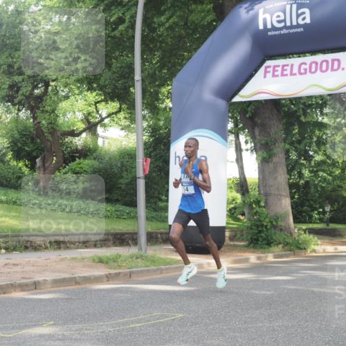 29.06.2025 - hella hamburg halbmarathon KatJ http://msf.ph/oto/8241365 29.06.2025 09:57:52 Zwischen KM18-KM19 14, 17, 19 meine-sportfotos.de