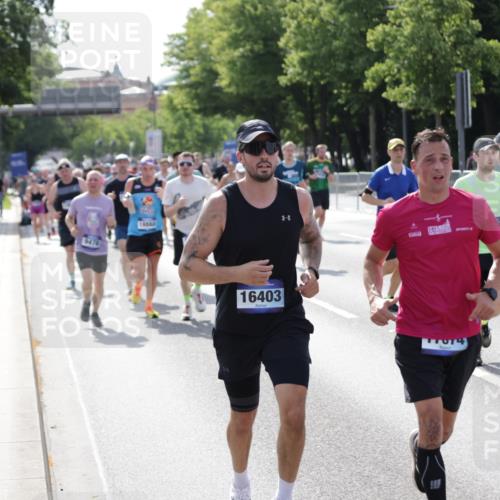 29.06.2025 - hella hamburg halbmarathon Jannik Wohlers http://msf.ph/oto/8241463 29.06.2025 09:54:34 Lombardsbrücke 2222, 2367, 2592, 2596, 2816, 2955, 3208, 3209, 4832, 5399, 5638, 5705, 6290, 6389, 6923, 6978, 6991, 7335, 7659, 7908, 8117, 8487, 8657, 8981, 9031, 9093, 9159, 9476, 9661, 9710, 9869, 11125, 11333, 12094, 12161, 12269, 12657, 12670, 13147, 13666, 13698, 13726, 14814, 15350, 15478, 15479, 15512, 15684, 15871, 16062, 16086, 16089, 16110, 16127, 16403, 16513, 16538, 16907, 17499, 17544, 17674, 18118, 18190 meine-sportfotos.de