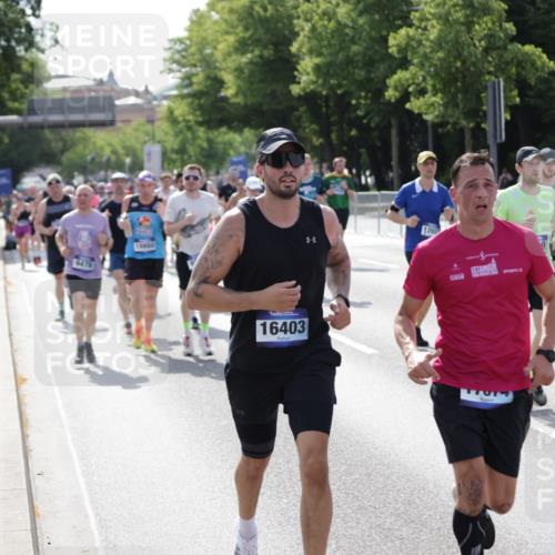 29.06.2025 - hella hamburg halbmarathon Jannik Wohlers http://msf.ph/oto/8241485 29.06.2025 09:54:34 Lombardsbrücke 2222, 2367, 2592, 2596, 2816, 2955, 3208, 3209, 4832, 5399, 5638, 5705, 6290, 6389, 6923, 6978, 6991, 7335, 7659, 7908, 8117, 8487, 8657, 8981, 9031, 9093, 9159, 9476, 9661, 9710, 9869, 11125, 11333, 12094, 12161, 12269, 12657, 12670, 13147, 13666, 13698, 13726, 14814, 15350, 15478, 15479, 15512, 15684, 15871, 16062, 16086, 16089, 16110, 16127, 16403, 16513, 16538, 16907, 17499, 17544, 17674, 18118, 18190 meine-sportfotos.de