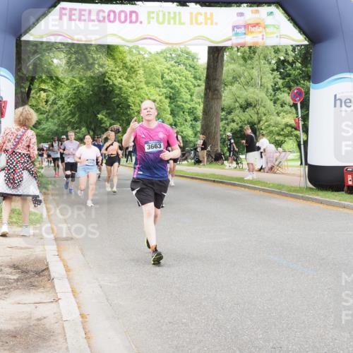 29.06.2025 - hella hamburg halbmarathon MichiJ http://msf.ph/oto/8241701 29.06.2025 10:50:35 Zwischen KM18-KM19 2810, 3199, 3663, 12571, 18324 meine-sportfotos.de