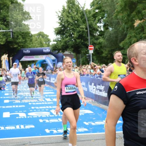 29.06.2025 - hella hamburg halbmarathon Zöllner http://msf.ph/oto/8241703 29.06.2025 10:56:04 Ziel 1180, 3042, 3058, 7147, 7594, 10084, 14867, 15184, 15868, 15884, 16176, 18212 meine-sportfotos.de