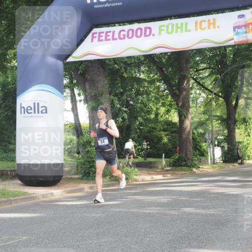 29.06.2025 - hella hamburg halbmarathon KatJ http://msf.ph/oto/8241715 29.06.2025 09:58:22 Zwischen KM18-KM19 24 meine-sportfotos.de