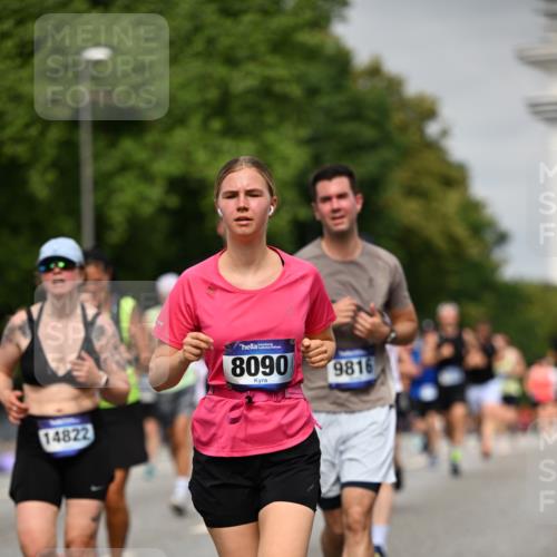 29.06.2025 - hella hamburg halbmarathon Dr. Thomas Lammeyer http://msf.ph/oto/8241726 29.06.2025 10:14:08 Kennedybrücke 1456, 1483, 1513, 1573, 1838, 4389, 7042, 7058, 7250, 7685, 8090, 8219, 8890, 9681, 9816, 9988, 11027, 11180 meine-sportfotos.de