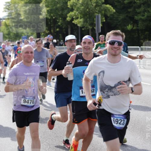 29.06.2025 - hella hamburg halbmarathon Jannik Wohlers http://msf.ph/oto/8241735 29.06.2025 09:54:37 Lombardsbrücke 1200, 2367, 2592, 2596, 2816, 3208, 3209, 3258, 4121, 4832, 5399, 5638, 5705, 6027, 6290, 6389, 6923, 6991, 7335, 7659, 7908, 8371, 8437, 8487, 8657, 8981, 9031, 9032, 9093, 9159, 9476, 9661, 9710, 9869, 9931, 10122, 10868, 11125, 11333, 12094, 12161, 12269, 12657, 12670, 13147, 13666, 13698, 13726, 14814, 15350, 15430, 15478, 15479, 15512, 15684, 15871, 16062, 16086, 16089, 16110, 16127, 16403, 16513, 16538, 16907, 17008, 17499, 17544, 17674, 17912, 18118, 18190 meine-sportfotos.de