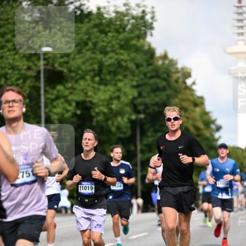 29.06.2025 - hella hamburg halbmarathon Dr. Thomas Lammeyer http://msf.ph/oto/8241745 29.06.2025 09:51:00 Kennedybrücke 1217, 2121, 2196, 2404, 2774, 3783, 4602, 5092, 5923, 5961, 6915, 8366, 8395, 8901, 9171 meine-sportfotos.de