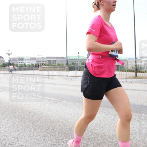 29.06.2025 - hella hamburg halbmarathon Lena Gebhardt http://msf.ph/oto/8241761 29.06.2025 10:09:47 Lombardsbrücke 1052, 1456, 1483, 1513, 1823, 4592, 4859, 5885, 7058, 7081, 7187, 8090, 8685, 9150, 9297, 9306, 9674, 9781, 9988, 12255, 12509, 12567, 12862, 13739, 15697, 16191, 16455, 16688, 16918, 17630, 17899, 18076, 18440, 18707, 18726, 18727, 19166, 19242 meine-sportfotos.de