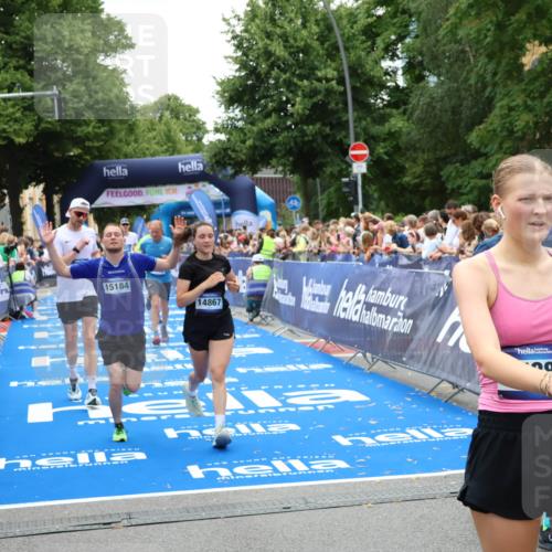 29.06.2025 - hella hamburg halbmarathon Zöllner http://msf.ph/oto/8241833 29.06.2025 10:56:06 Ziel 1180, 3042, 3058, 5570, 7594, 12545, 14867, 15184, 15868, 16176, 17640, 17642, 18212 meine-sportfotos.de