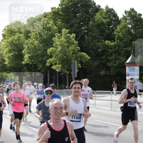 29.06.2025 - hella hamburg halbmarathon Jannik Wohlers http://msf.ph/oto/8241887 29.06.2025 09:54:41 Lombardsbrücke 1200, 2592, 2596, 2816, 3208, 3209, 3258, 4121, 4832, 5399, 5638, 5705, 6027, 6290, 6389, 6923, 6991, 7659, 7908, 8371, 8437, 8487, 8693, 8889, 9031, 9032, 9093, 9159, 9476, 9661, 9869, 9931, 10122, 10868, 11125, 11185, 11333, 12016, 12094, 12161, 12657, 13147, 13666, 13698, 14814, 15350, 15430, 15512, 15681, 15871, 16062, 16086, 16089, 16103, 16110, 16127, 16403, 16513, 16538, 17008, 17221, 17499, 17544, 17674, 17912, 18118, 18190 meine-sportfotos.de
