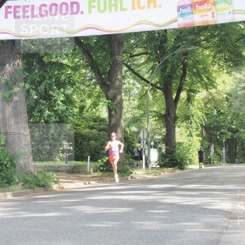 29.06.2025 - hella hamburg halbmarathon KatJ http://msf.ph/oto/8241909 29.06.2025 10:01:01 Zwischen KM18-KM19  meine-sportfotos.de
