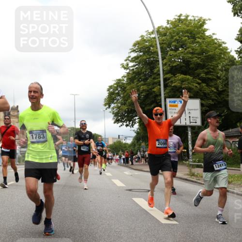 29.06.2025 - hella hamburg halbmarathon Yannick Fuchs http://msf.ph/oto/8241924 29.06.2025 10:47:27 20KM 1030, 1061, 1151, 1499, 1706, 1727, 1783, 2074, 2082, 2099, 2346, 2354, 3059, 3208, 3209, 4065, 4635, 4770, 5077, 5638, 5866, 6481, 6511, 6512, 6628, 6629, 6762, 6877, 6942, 7177, 7274, 7509, 7864, 7918, 8335, 8390, 8447, 9142, 9537, 10549, 10891, 10895, 11992, 12379, 12413, 12490, 12875, 12909, 13032, 13289, 13865, 13997, 14323, 15061, 15126, 15179, 15497, 15502, 16477, 16538, 16986, 18134, 18487, 18590, 18720 meine-sportfotos.de