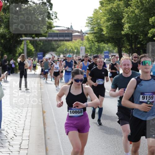 29.06.2025 - hella hamburg halbmarathon Jannik Wohlers http://msf.ph/oto/8242078 29.06.2025 09:54:43 Lombardsbrücke 1200, 2274, 2816, 3258, 4121, 5399, 5638, 5705, 6027, 6389, 6923, 6938, 6991, 7508, 7659, 8371, 8437, 8487, 8693, 8889, 8955, 9031, 9032, 9093, 9159, 9476, 9661, 9869, 9931, 10122, 10868, 11185, 11333, 12016, 12161, 12657, 13147, 13666, 13698, 14814, 15350, 15430, 15512, 15681, 15871, 16062, 16086, 16089, 16103, 16110, 16127, 16403, 16513, 16538, 17008, 17221, 17499, 17544, 17674, 17912, 18118, 18190 meine-sportfotos.de