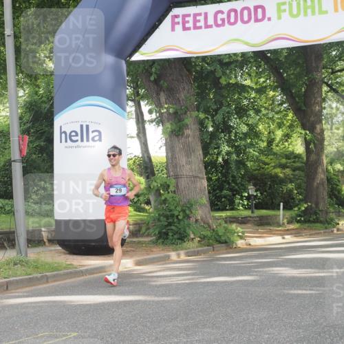 29.06.2025 - hella hamburg halbmarathon KatJ http://msf.ph/oto/8242150 29.06.2025 10:01:04 Zwischen KM18-KM19  meine-sportfotos.de
