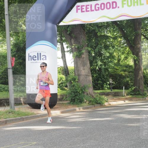 29.06.2025 - hella hamburg halbmarathon KatJ http://msf.ph/oto/8242176 29.06.2025 10:01:04 Zwischen KM18-KM19  meine-sportfotos.de