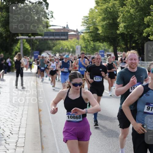 29.06.2025 - hella hamburg halbmarathon Jannik Wohlers http://msf.ph/oto/8242182 29.06.2025 09:54:43 Lombardsbrücke 1200, 2274, 2816, 3258, 4121, 5399, 5638, 5705, 6027, 6389, 6923, 6938, 6991, 7508, 7659, 8371, 8437, 8487, 8693, 8889, 8955, 9031, 9032, 9093, 9159, 9476, 9661, 9869, 9931, 10122, 10868, 11185, 11333, 12016, 12161, 12657, 13147, 13666, 13698, 14814, 15350, 15430, 15512, 15681, 15871, 16062, 16086, 16089, 16103, 16110, 16127, 16403, 16513, 16538, 17008, 17221, 17499, 17544, 17674, 17912, 18118, 18190 meine-sportfotos.de