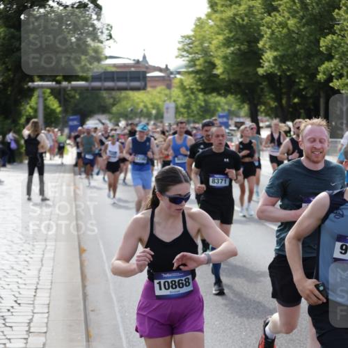 29.06.2025 - hella hamburg halbmarathon Jannik Wohlers http://msf.ph/oto/8242257 29.06.2025 09:54:43 Lombardsbrücke 1200, 2274, 2816, 3258, 4121, 5399, 5638, 5705, 6027, 6389, 6923, 6938, 6991, 7508, 7659, 8371, 8437, 8487, 8693, 8889, 8955, 9031, 9032, 9093, 9159, 9476, 9661, 9869, 9931, 10122, 10868, 11185, 11333, 12016, 12161, 12657, 13147, 13666, 13698, 14814, 15350, 15430, 15512, 15681, 15871, 16062, 16086, 16089, 16103, 16110, 16127, 16403, 16513, 16538, 17008, 17221, 17499, 17544, 17674, 17912, 18118, 18190 meine-sportfotos.de