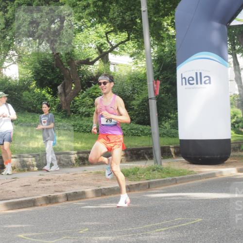 29.06.2025 - hella hamburg halbmarathon KatJ http://msf.ph/oto/8242287 29.06.2025 10:01:04 Zwischen KM18-KM19  meine-sportfotos.de