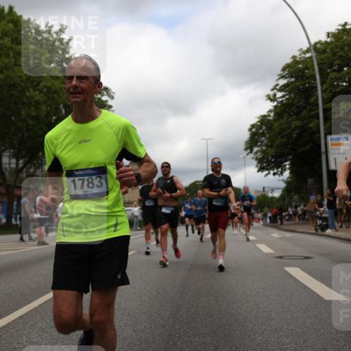 29.06.2025 - hella hamburg halbmarathon Yannick Fuchs http://msf.ph/oto/8242288 29.06.2025 10:47:28 20KM 1030, 1061, 1151, 1499, 1706, 1727, 1783, 2070, 2074, 2082, 2099, 2346, 2354, 3059, 3208, 3209, 4065, 4635, 4770, 5077, 5638, 5866, 6481, 6511, 6512, 6628, 6629, 6762, 6877, 6942, 7177, 7274, 7509, 7864, 7918, 8335, 8390, 8447, 9142, 9537, 10549, 10891, 10895, 11992, 12379, 12413, 12490, 12875, 12909, 13032, 13289, 13865, 13997, 14323, 15061, 15126, 15179, 15441, 15497, 15502, 16477, 16538, 16986, 17348, 18134, 18143, 18487, 18590, 18720 meine-sportfotos.de