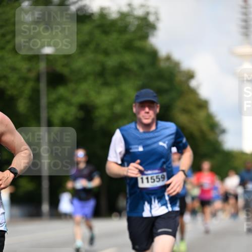 29.06.2025 - hella hamburg halbmarathon Dr. Thomas Lammeyer http://msf.ph/oto/8242314 29.06.2025 09:51:03 Kennedybrücke 1217, 1562, 2121, 2196, 2404, 2774, 3783, 4602, 5092, 5923, 5961, 8366, 8395, 8901, 9171, 10968 meine-sportfotos.de