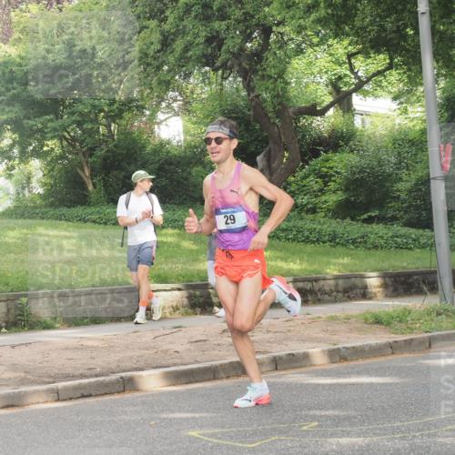 29.06.2025 - hella hamburg halbmarathon KatJ http://msf.ph/oto/8242329 29.06.2025 10:01:05 Zwischen KM18-KM19 29 meine-sportfotos.de
