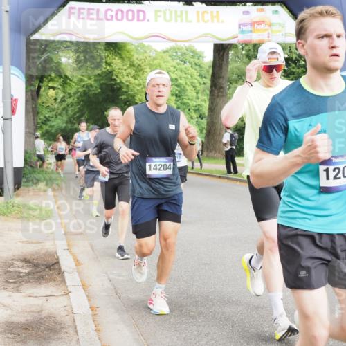 29.06.2025 - hella hamburg halbmarathon MichiJ http://msf.ph/oto/8242356 29.06.2025 10:27:51 Zwischen KM18-KM19 1445, 2563, 3282, 3547, 4381, 6037, 7622, 8450, 8958, 12091, 13029, 14093, 14204, 15257, 15866, 15873, 17215, 18547, 18734 meine-sportfotos.de
