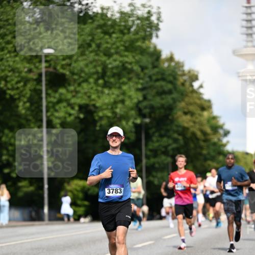 29.06.2025 - hella hamburg halbmarathon Dr. Thomas Lammeyer http://msf.ph/oto/8242513 29.06.2025 09:51:06 Kennedybrücke 1217, 1562, 2121, 2196, 2296, 2404, 2774, 3783, 4602, 5092, 5923, 5961, 8395, 8901, 9171, 10384, 10968 meine-sportfotos.de
