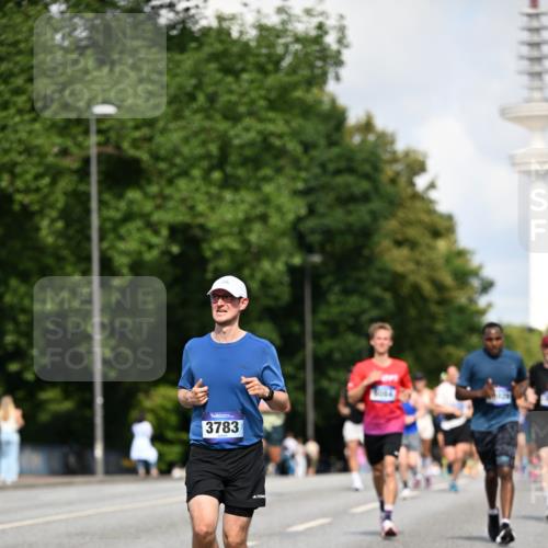 29.06.2025 - hella hamburg halbmarathon Dr. Thomas Lammeyer http://msf.ph/oto/8242533 29.06.2025 09:51:06 Kennedybrücke 1217, 1562, 2121, 2196, 2296, 2404, 2774, 3783, 4602, 5092, 5923, 5961, 8395, 8901, 9171, 10384, 10968 meine-sportfotos.de