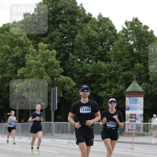 29.06.2025 - hella hamburg halbmarathon Jannik Wohlers http://msf.ph/oto/8242652 29.06.2025 10:29:57 Lombardsbrücke 2901, 3443, 3573, 4575, 4819, 6616, 10880, 12349, 12350, 12504, 12687, 12688, 12710, 13418, 14421, 15789, 15938, 16504, 16601, 16604, 16864, 18046, 18671 meine-sportfotos.de