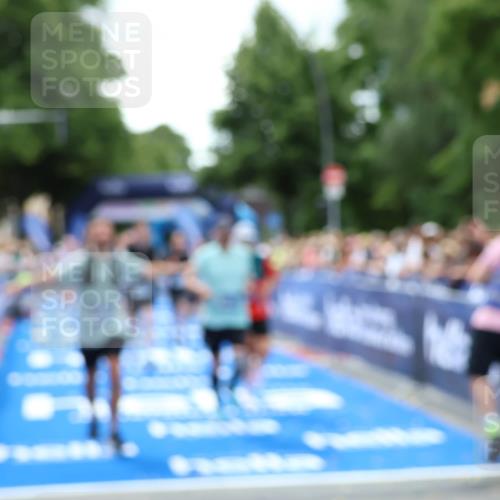 29.06.2025 - hella hamburg halbmarathon Zöllner http://msf.ph/oto/8242697 29.06.2025 10:56:18 Ziel 1193, 5465, 7547, 8639, 9903, 9907, 10789, 12348, 14363, 15484, 16113, 16634, 17468, 18741, 19152 meine-sportfotos.de