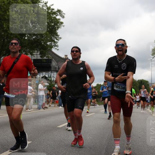 29.06.2025 - hella hamburg halbmarathon Yannick Fuchs http://msf.ph/oto/8242712 29.06.2025 10:47:28 20KM 1030, 1061, 1151, 1499, 1706, 1727, 1783, 2070, 2074, 2082, 2099, 2346, 2354, 3059, 3208, 3209, 4065, 4635, 4770, 5077, 5638, 5866, 6481, 6511, 6512, 6628, 6629, 6762, 6877, 6942, 7177, 7274, 7509, 7864, 7918, 8335, 8390, 8447, 9142, 9537, 10549, 10891, 10895, 11992, 12379, 12413, 12490, 12875, 12909, 13032, 13289, 13865, 13997, 14323, 15061, 15126, 15179, 15441, 15497, 15502, 16477, 16538, 16986, 17348, 18134, 18143, 18487, 18590, 18720 meine-sportfotos.de