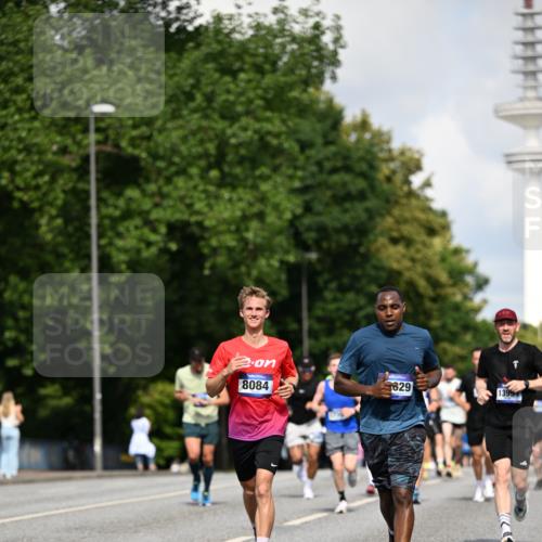 29.06.2025 - hella hamburg halbmarathon Dr. Thomas Lammeyer http://msf.ph/oto/8242719 29.06.2025 09:51:08 Kennedybrücke 1217, 1562, 2121, 2196, 2296, 2404, 2774, 3783, 4602, 5092, 5923, 5961, 8362, 8395, 8901, 9171, 10384, 10968 meine-sportfotos.de