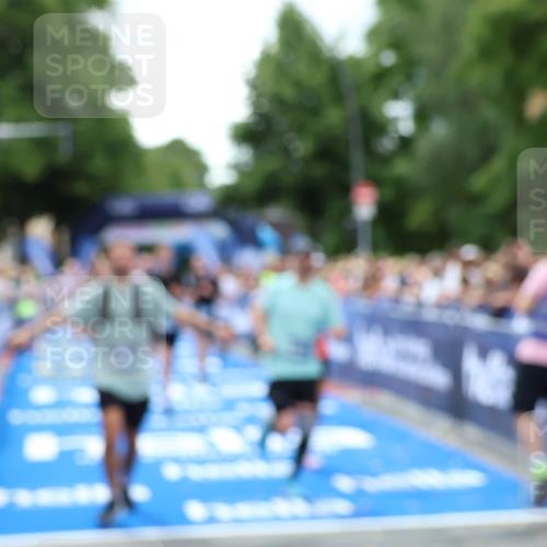 29.06.2025 - hella hamburg halbmarathon Zöllner http://msf.ph/oto/8242721 29.06.2025 10:56:18 Ziel 1193, 5465, 7547, 8639, 9903, 9907, 10789, 12348, 14363, 15484, 16113, 16634, 17468, 18741, 19152 meine-sportfotos.de