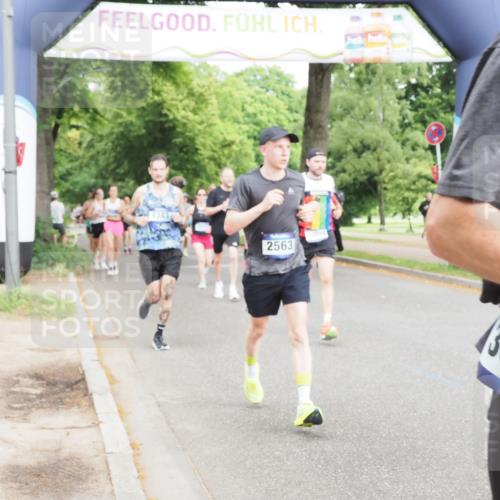 29.06.2025 - hella hamburg halbmarathon MichiJ http://msf.ph/oto/8242741 29.06.2025 10:27:53 Zwischen KM18-KM19 1445, 2563, 3282, 3547, 4381, 7622, 12091, 13029, 14093, 14204, 15013, 15094, 15866, 15873, 17215, 18547, 18734 meine-sportfotos.de