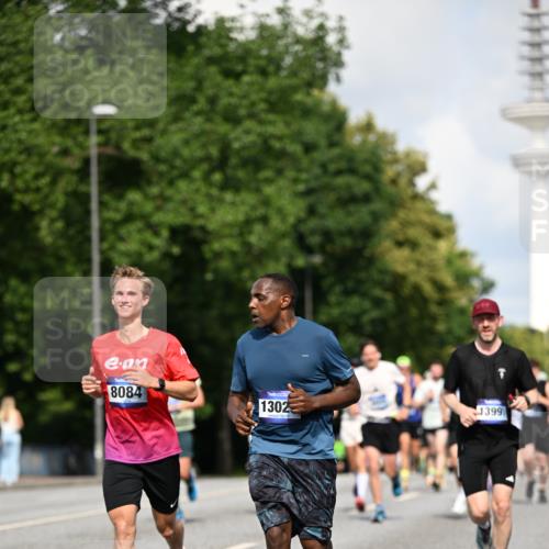 29.06.2025 - hella hamburg halbmarathon Dr. Thomas Lammeyer http://msf.ph/oto/8242843 29.06.2025 09:51:09 Kennedybrücke 1217, 1562, 2196, 2296, 2404, 3783, 4602, 5092, 5923, 5961, 8362, 8395, 8901, 9171, 9944, 10384, 10968 meine-sportfotos.de