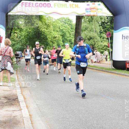 29.06.2025 - hella hamburg halbmarathon MichiJ http://msf.ph/oto/8242874 29.06.2025 10:50:40 Zwischen KM18-KM19 2810, 3199, 3663, 4389, 5511, 8423, 12286, 12571, 16995, 17142, 18382, 18530 meine-sportfotos.de
