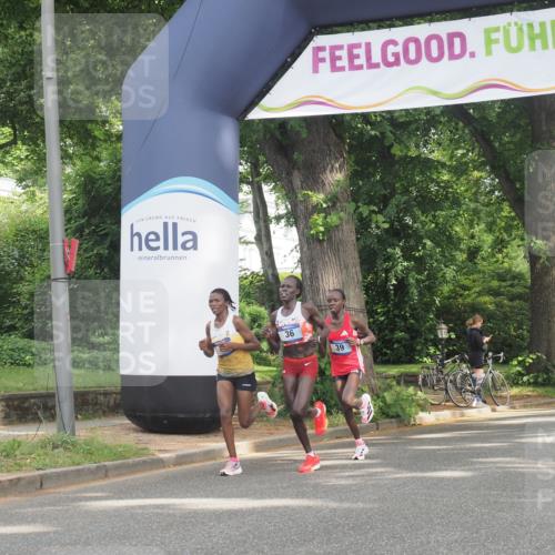 29.06.2025 - hella hamburg halbmarathon KatJ http://msf.ph/oto/8242875 29.06.2025 10:03:35 Zwischen KM18-KM19 39 meine-sportfotos.de
