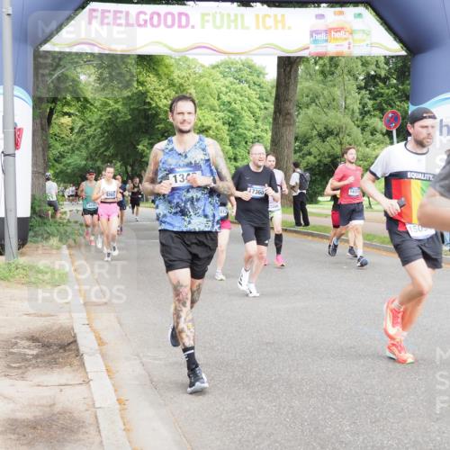 29.06.2025 - hella hamburg halbmarathon MichiJ http://msf.ph/oto/8242909 29.06.2025 10:27:54 Zwischen KM18-KM19 1343, 1445, 2563, 3282, 3547, 7622, 12091, 13029, 14093, 14204, 14311, 15013, 15094, 15744, 15866, 15873, 17215, 18547, 18734 meine-sportfotos.de