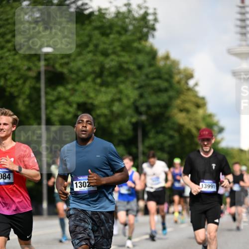 29.06.2025 - hella hamburg halbmarathon Dr. Thomas Lammeyer http://msf.ph/oto/8243028 29.06.2025 09:51:10 Kennedybrücke 1217, 1562, 2196, 2296, 2404, 3783, 4602, 5092, 5923, 5961, 8362, 8395, 8901, 9944, 10384, 10968 meine-sportfotos.de