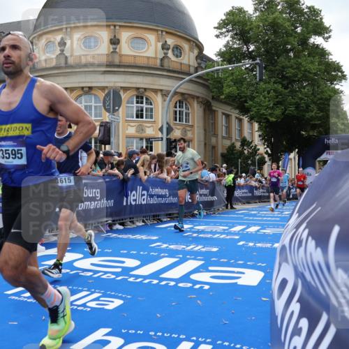 29.06.2025 - hella hamburg halbmarathon Strokosch-Dieckow http://msf.ph/oto/8243171 29.06.2025 10:37:47 Ziel 1505, 1615, 2196, 2404, 3480, 9171, 13148, 13595, 18103, 18276, 18277, 18529 meine-sportfotos.de