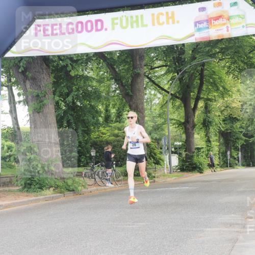 29.06.2025 - hella hamburg halbmarathon KatJ http://msf.ph/oto/8243184 29.06.2025 10:03:58 Zwischen KM18-KM19  meine-sportfotos.de