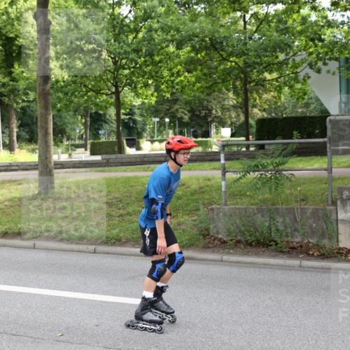 29.06.2025 - hella hamburg halbmarathon Yannick Fuchs http://msf.ph/oto/8243412 29.06.2025 09:30:48 20KM  meine-sportfotos.de